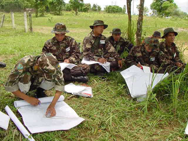 Středisko pro školení strážců a lesních hlídek proti pytlákům v Thajsku